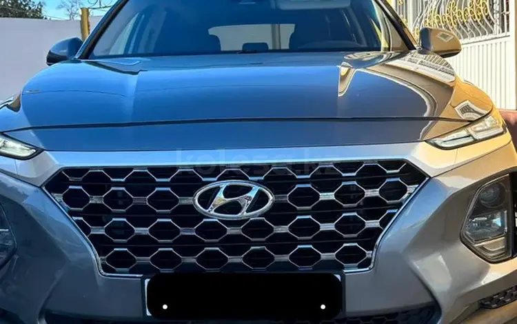 Hyundai Santa Fe 2018 годаүшін13 800 000 тг. в Алматы