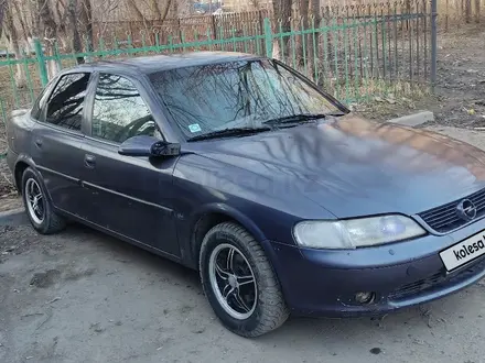 Opel Vectra 1996 года за 900 000 тг. в Караганда – фото 7