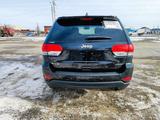 Jeep Grand Cherokee 2018 года за 7 500 000 тг. в Атырау – фото 5