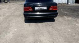 Mercedes-Benz E 230 1997 годаfor2 500 000 тг. в Караганда – фото 2