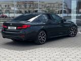 BMW 530 2021 года за 29 990 000 тг. в Караганда – фото 4