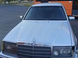 Mercedes-Benz E 220 1993 года за 700 000 тг. в Павлодар