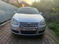 Volkswagen Jetta 2006 года за 2 700 000 тг. в Алматы