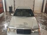Mercedes-Benz E 230 1989 года за 700 000 тг. в Актобе – фото 4