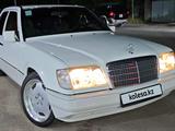 Mercedes-Benz E 220 1995 года за 3 800 000 тг. в Алматы