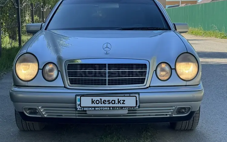 Mercedes-Benz E 320 1997 года за 5 000 000 тг. в Актобе