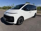 Hyundai Staria 2025 года за 26 500 000 тг. в Астана – фото 2