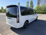 Hyundai Staria 2025 года за 26 500 000 тг. в Астана – фото 5