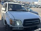 Toyota Sequoia 2001 годаfor4 000 000 тг. в Караганда