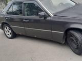 Mercedes-Benz E 230 1991 годаүшін900 000 тг. в Уштобе – фото 4