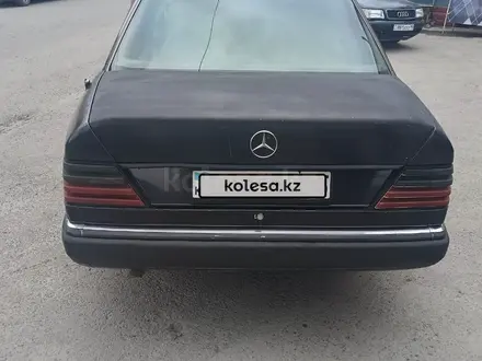 Mercedes-Benz E 230 1991 года за 900 000 тг. в Уштобе – фото 5
