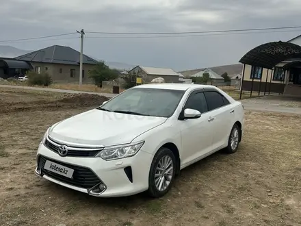 Toyota Camry 2015 года за 9 500 000 тг. в Шымкент – фото 2