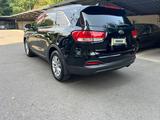 Kia Sorento 2016 года за 6 500 000 тг. в Актобе – фото 2