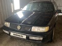 Volkswagen Passat 1995 годаүшін2 100 000 тг. в Караганда