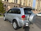 Toyota RAV4 2003 года за 5 900 000 тг. в Астана – фото 5