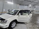 Toyota Harrier 2000 года за 3 000 000 тг. в Актобе