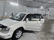 Toyota Harrier, 2000