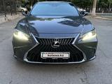 Lexus ES 300h 2023 года за 25 000 000 тг. в Шымкент – фото 3