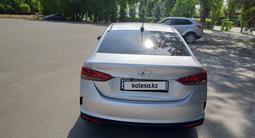 Hyundai Accent 2022 года за 7 250 000 тг. в Петропавловск – фото 4