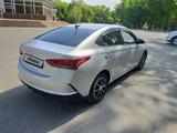 Hyundai Accent 2022 года за 7 250 000 тг. в Петропавловск – фото 5