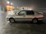 Volkswagen Vento 1992 годаfor1 650 000 тг. в Алматы – фото 4