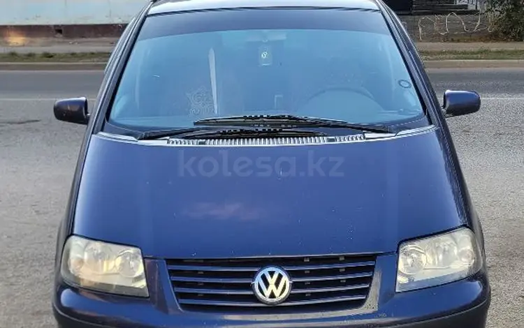 Volkswagen Sharan 2001 года за 3 000 000 тг. в Актобе