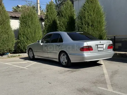 Mercedes-Benz E 320 1996 года за 2 700 000 тг. в Шымкент – фото 8