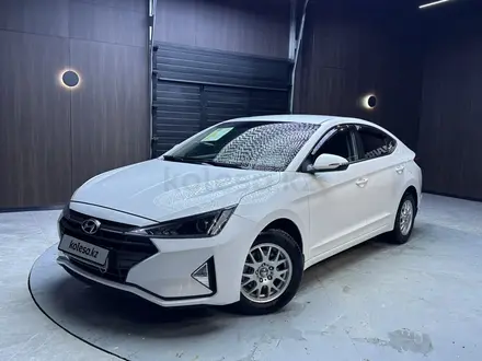 Hyundai Elantra 2020 года за 8 250 000 тг. в Актобе