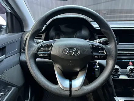 Hyundai Elantra 2020 года за 8 250 000 тг. в Актобе – фото 6