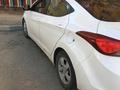 Hyundai Elantra 2015 годаfor3 600 000 тг. в Атырау – фото 11