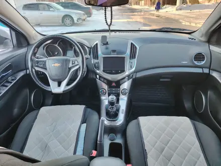 Chevrolet Cruze 2015 года за 3 600 000 тг. в Астана – фото 4