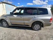 Mitsubishi Pajero, 2004