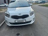 Kia Carens 2014 года за 7 000 800 тг. в Алматы