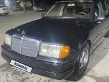 Mercedes-Benz E 260 1991 года за 1 350 000 тг. в Байтерек – фото 3