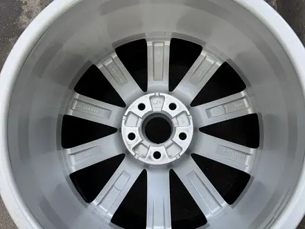 Оригинальные диски Ауди за 300 000 тг. в Алматы – фото 6
