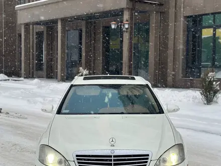 Mercedes-Benz S 500 2008 года за 9 500 000 тг. в Павлодар – фото 15