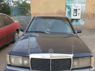 Mercedes-Benz 190, 1989