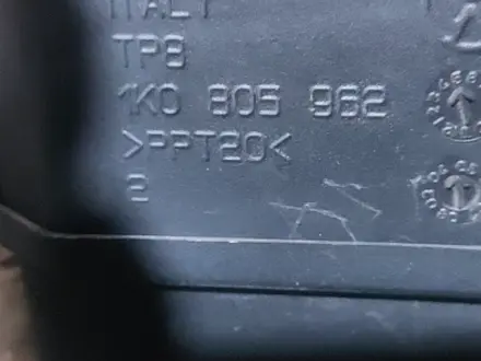 Воздухозаборник гофра стоит на телевизоре на VW Passat Touareg Audi A3 A4 за 10 000 тг. в Алматы – фото 11