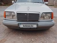 Mercedes-Benz E 220 1993 годаfor2 500 000 тг. в Шымкент