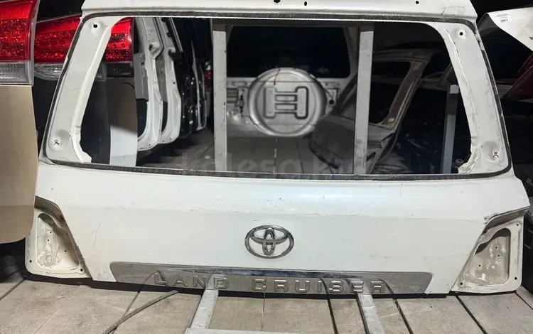 Крышка Багажника На Toyota Land Cruiser 200 2007-2015 за 50 000 тг. в Алматы