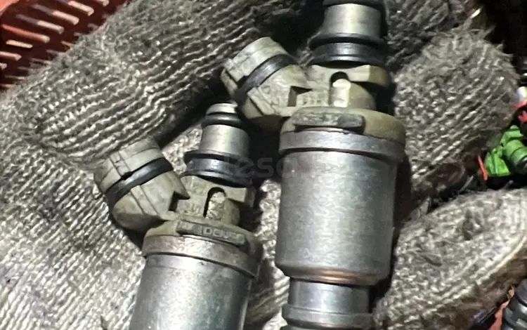 Привозные оригинал форсунки на TOYOTA за 2 000 тг. в Алматы