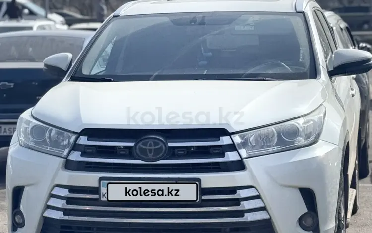 Toyota Highlander 2016 года за 16 500 000 тг. в Алматы