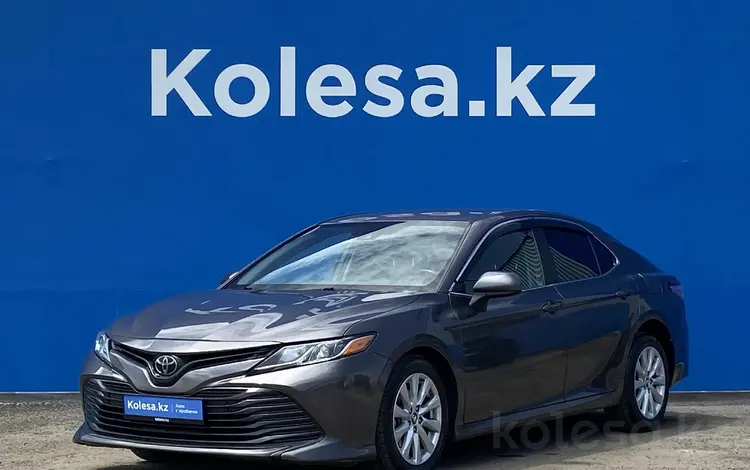 Toyota Camry 2019 года за 13 510 000 тг. в Алматы