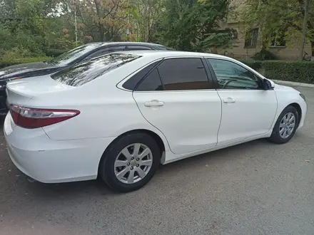 Toyota Camry 2017 года за 5 500 000 тг. в Актау – фото 2