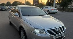 Volkswagen Passat 2006 годаүшін4 200 000 тг. в Алматы