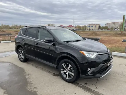 Toyota RAV4 2017 года за 8 999 999 тг. в Актобе – фото 8
