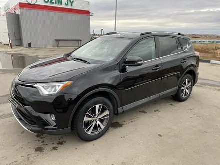 Toyota RAV4 2017 года за 8 999 999 тг. в Актобе – фото 4