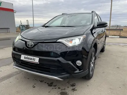 Toyota RAV4 2017 года за 8 999 999 тг. в Актобе – фото 3