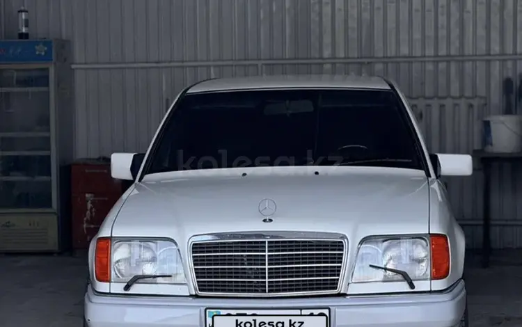 Mercedes-Benz E 320 1995 года за 3 700 000 тг. в Жанаозен