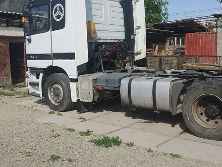 Mercedes-Benz  Actros 1998 года за 9 000 000 тг. в Жаркент – фото 2